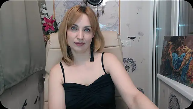 Snapshot of KatrinAlluring chatting on 04-10-26, 05:03 KatrinAlluring online show from 04-10-26, 05:03