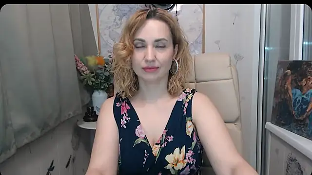 Snapshot of KatrinAlluring chatting on 02-17-26, 05:05 KatrinAlluring online show from 02-17-26, 05:05