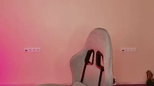 Yoka paradoXXX online show from 02-08-26, 09:18