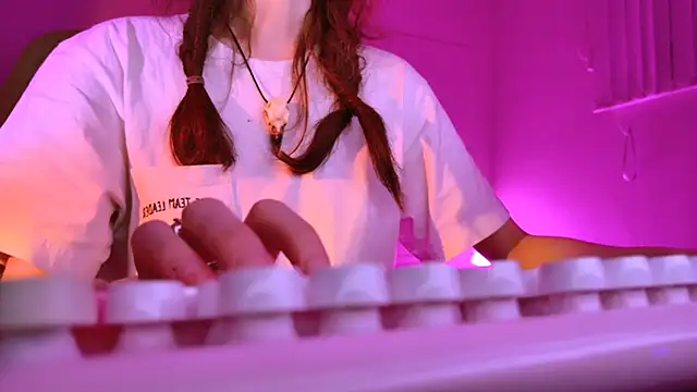 Yoka paradoXXX online show from 12-05-25, 05:17