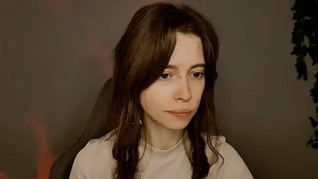 Yoka paradoXXX online show from 10-16-25, 05:16