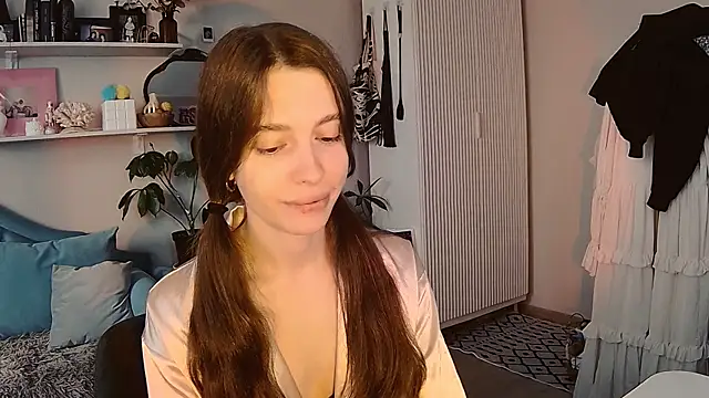 Yoka paradoXXX online show from 05-14-26, 12:46
