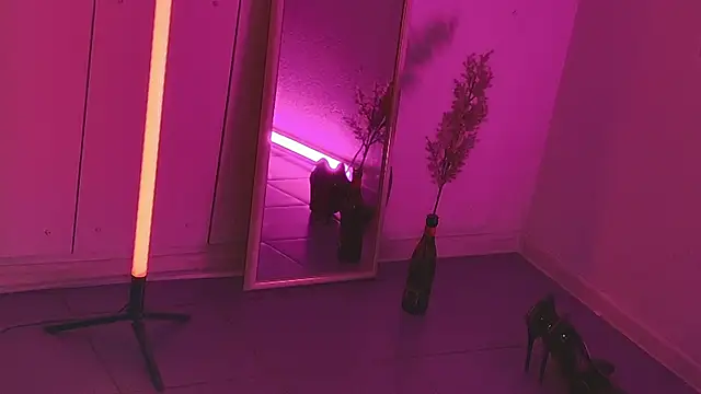 Yoka paradoXXX online show from 12-23-25, 05:07