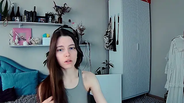 Yoka paradoXXX online show from 05-10-26, 10:41