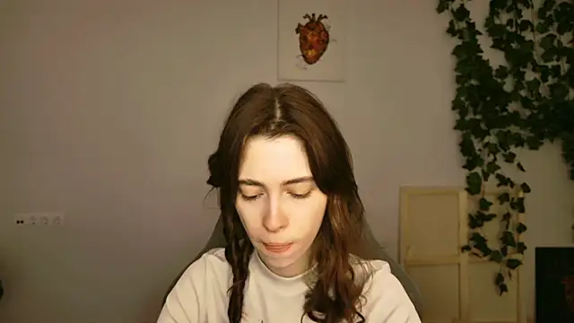 Yoka paradoXXX online show from 10-21-25, 05:29