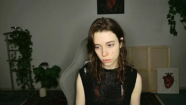 Yoka paradoXXX online show from 11-05-25, 05:10