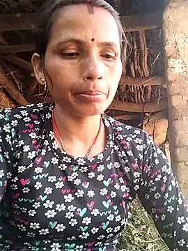 Snapshot of KIRTI12_HOT chatting on 10-02-25, 06:39 KIRTI12 HOT online show from 10-02-25, 06:39