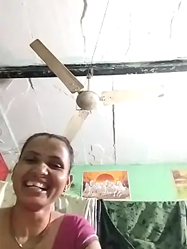 Snapshot of KIRTI12_HOT chatting on 10-27-25, 03:35 KIRTI12 HOT online show from 10-27-25, 03:35