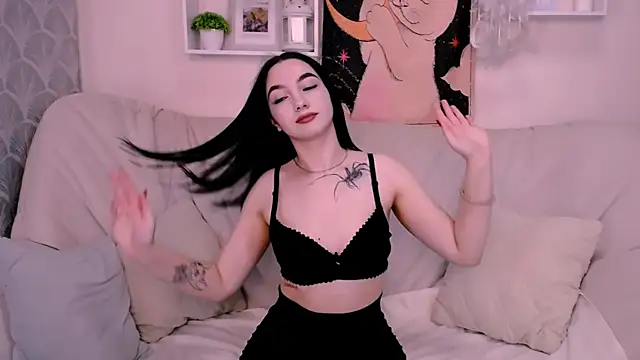 Snapshot of MonicaTess chatting on 09-16-25, 04:02 MonicaTess online show from 09-16-25, 04:02