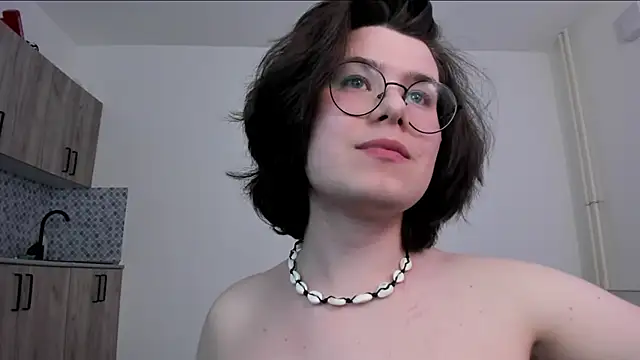 Derek Shameless online show from 04-12-26, 09:07