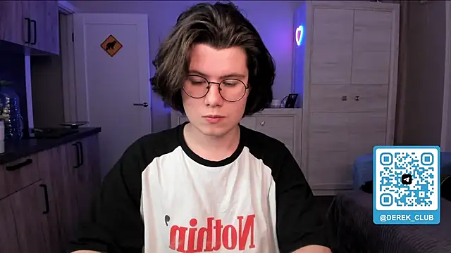 Derek Shameless online show from 05-12-26, 10:27