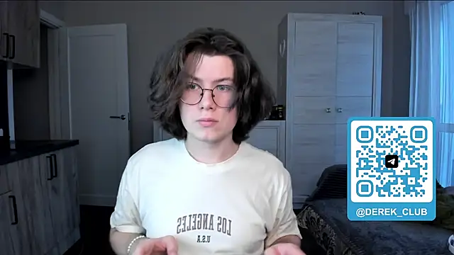 Derek Shameless online show from 04-25-26, 04:26