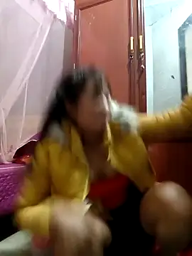 Yumyum kiw online show from 12-20-25, 02:36