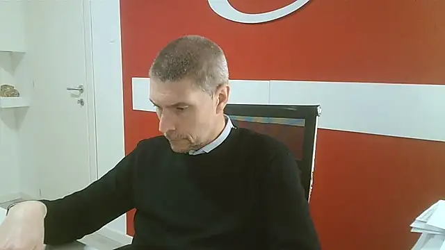 max79ve31 online show from 03-09-26, 12:41