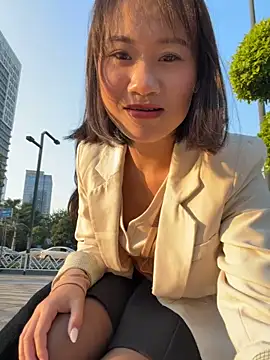 wemroudeyu online show from 12-18-25, 09:03