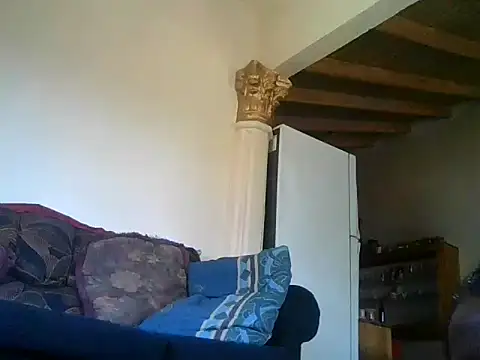 Irresistiblediva online show from 09-17-25, 06:21