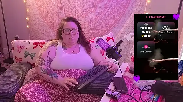 brookenicole3003 online show from 05-01-26, 10:15