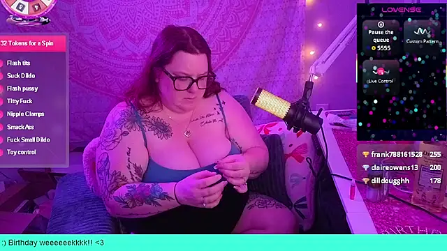 brookenicole3003 online show from 05-20-26, 08:00