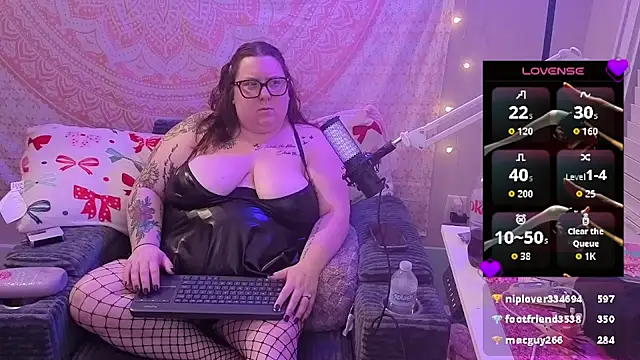 brookenicole3003 online show from 05-10-26, 04:49