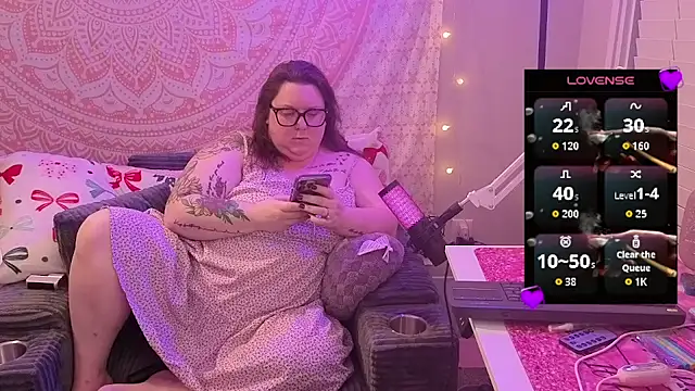 brookenicole3003 online show from 05-11-26, 01:40