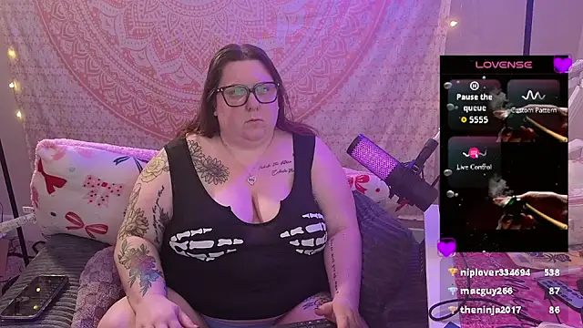 brookenicole3003 online show from 05-07-26, 07:45