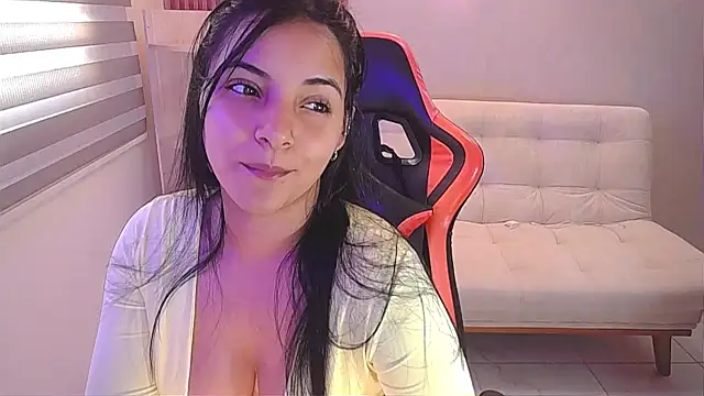 Snapshot of CathaleyaSex chatting on 05-16-26, 03:00 CathaleyaSex online show from 05-16-26, 03:00