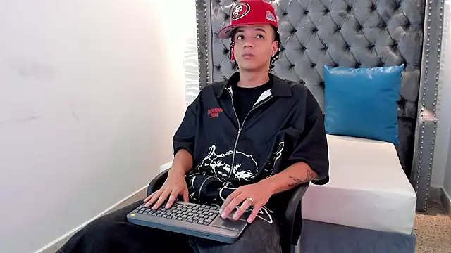 MARSHALL SPENCER online show from 11-18-25, 01:14