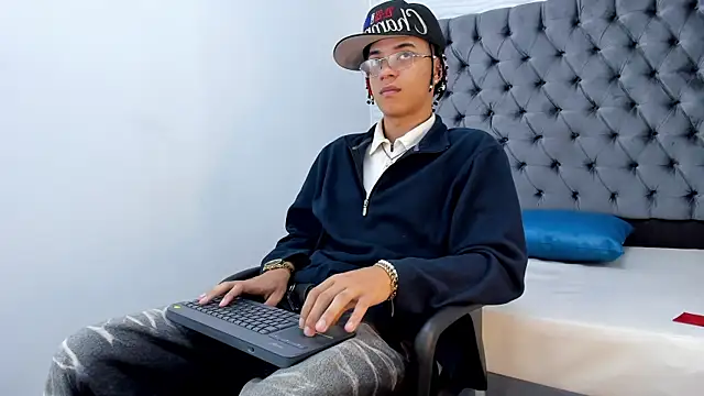 MARSHALL SPENCER online show from 12-04-25, 01:21