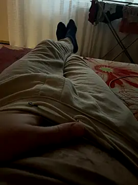 Snapshot of Klark_ chatting on 10-27-25, 11:11 Klark online show from 10-27-25, 11:11