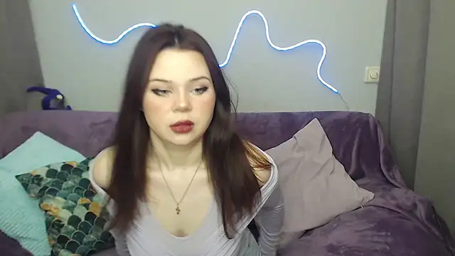 GloriyaDre online show from 11-21-25, 06:01