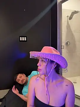 Snapshot of emmablog chatting on 10-03-25, 01:53 emmablog online show from 10-03-25, 01:53