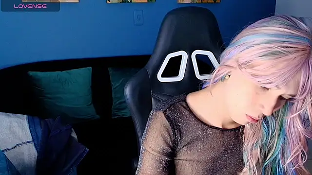 Electra Gosselin online show from 10-15-25, 12:24