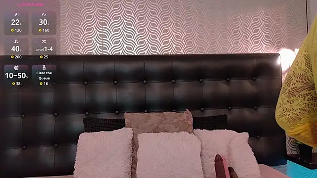 Snapshot of NaiaraMasson_ chatting on 04-25-26, 12:08 NaiaraMasson online show from 04-25-26, 12:08