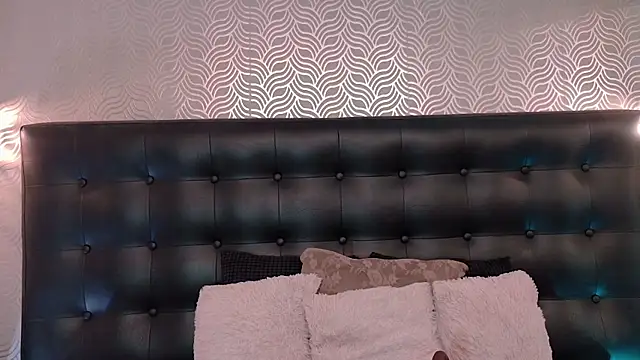 Snapshot of NaiaraMasson_ chatting on 04-22-26, 12:23 NaiaraMasson online show from 04-22-26, 12:23