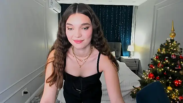 DivineAmour online show from 12-17-25, 04:28