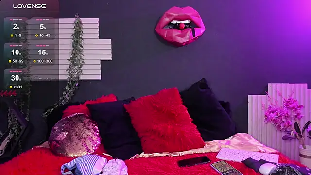 kinky momm online show from 06-06-26, 01:49