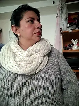 kinky momm online show from 10-30-25, 01:53