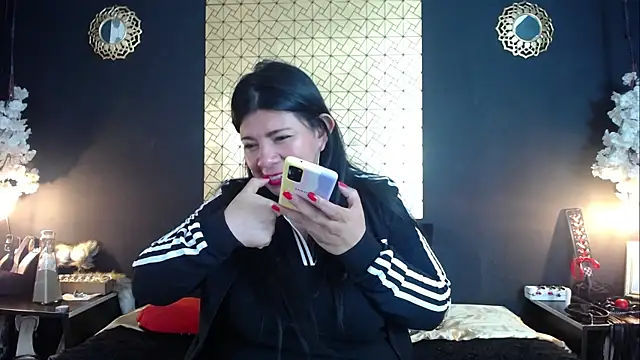 kinky momm online show from 05-12-26, 01:50