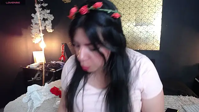 kinky momm online show from 11-21-25, 04:17