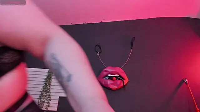 kinky momm online show from 07-28-26, 03:21