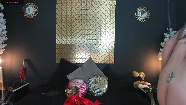 kinky momm online show from 09-12-25, 01:11