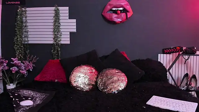 kinky momm online show from 07-09-26, 02:49