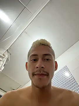 Boy hot- online show from 03-31-26, 08:00