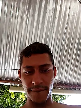 Snapshot of Boy_hot- chatting on 09-28-25, 06:59 Boy hot- online show from 09-28-25, 06:59