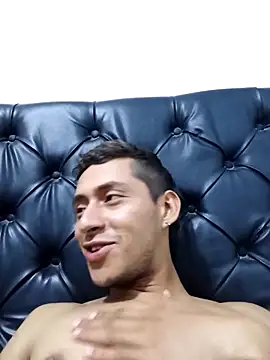 Snapshot of Boy_hot- chatting on 09-10-25, 04:22 Boy hot- online show from 09-10-25, 04:22