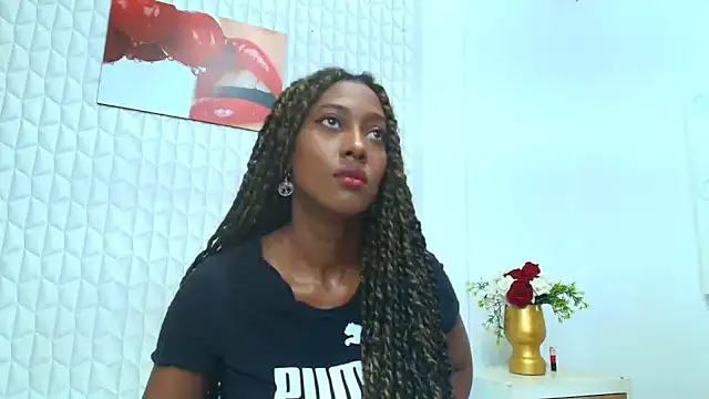 Snapshot of GhanimaBrooks chatting on 10-19-25, 12:30 GhanimaBrooks online show from 10-19-25, 12:30