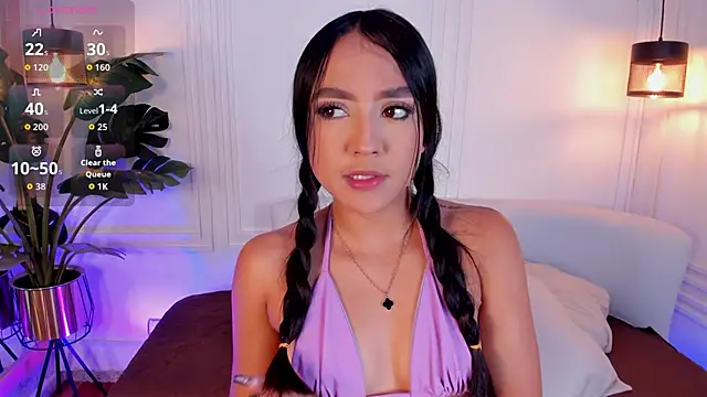 Dafne Hillss online show from 11-21-25, 12:48