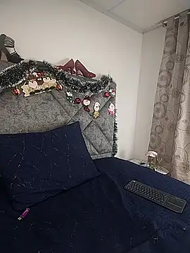 Shantey Laurent online show from 12-21-25, 02:52