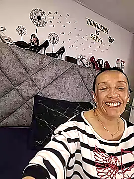 Shantey Laurent online show from 03-13-26, 06:02