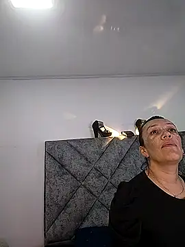 Shantey Laurent online show from 11-27-25, 12:05